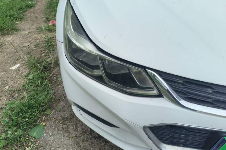 Used Chevrolet Cruze 2017 1.5L Automatic Pioneer Sunroof Edition
