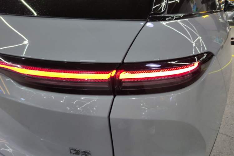 Used Nio ES6 2024 75 kWh
