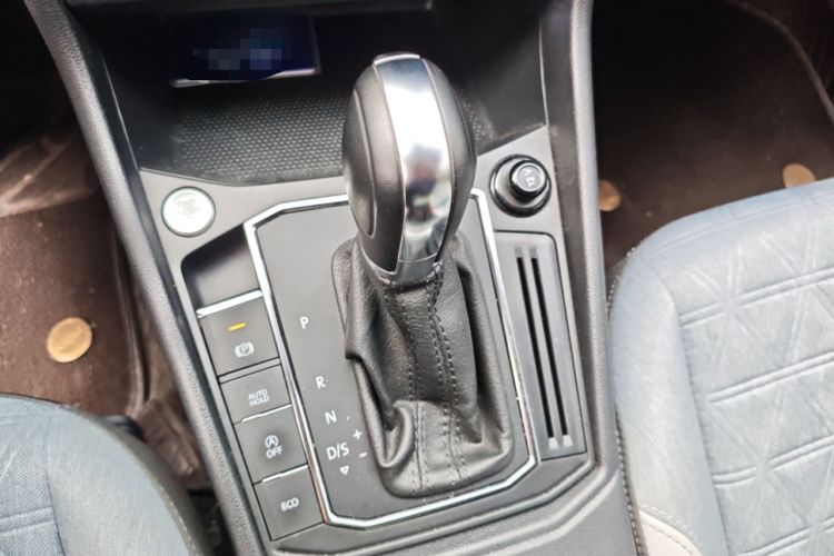 Used Volkswagen Lavida 2023 280TSI DSG Full-Comfort Edition Gear Lever