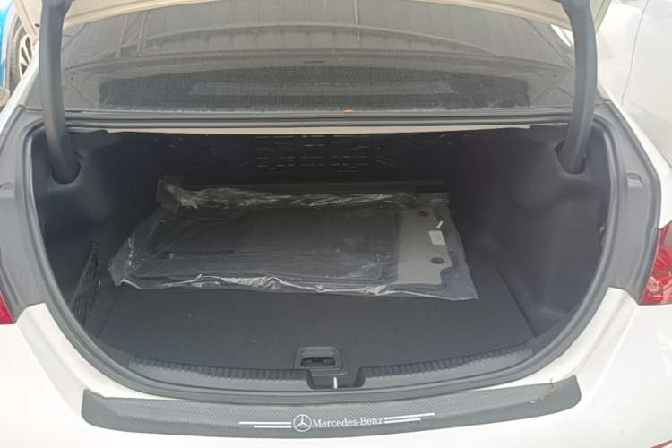 Used Mercedes-Benz C-Class 2024 Restyled C 260 L Sport Edition Trunk