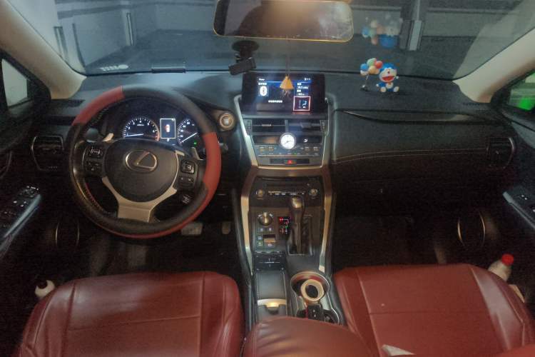 Used Lexus NX 2018 200 Front-Wheel-Drive X-Trail Version China V Standard Center Console