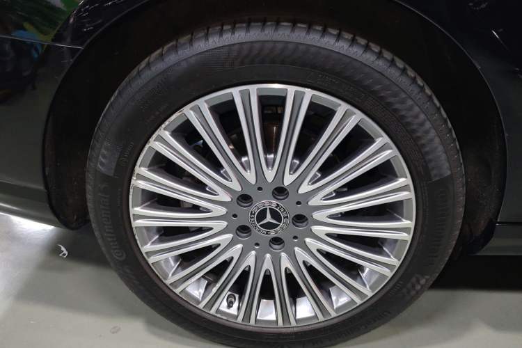 Used Mercedes-Benz E-Class 2023 E 300 L Stylish Model
