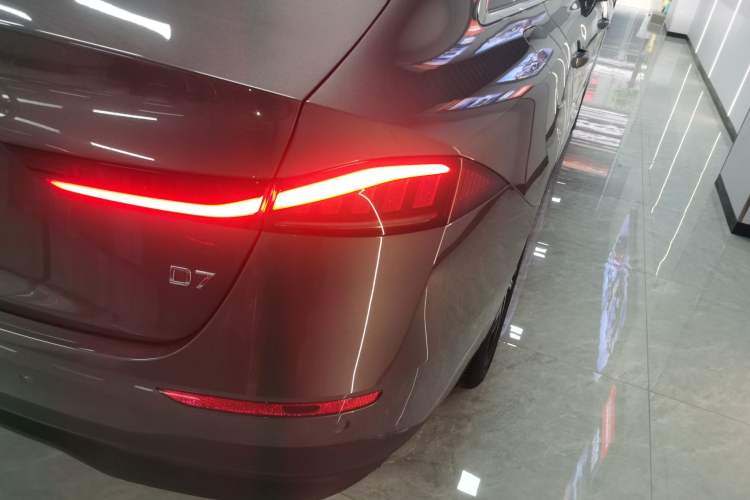 Used Roewe D7 2023 DMH 125km Superior Edition