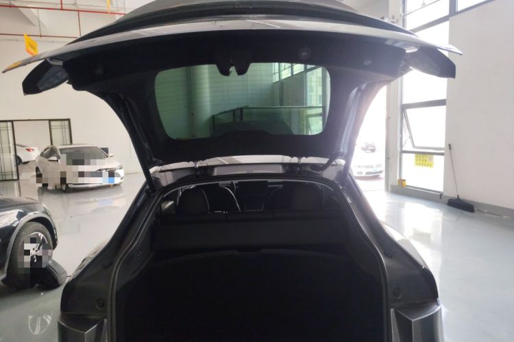 Used Tesla Model Y 2025 Rear-Wheel-Drive Version
