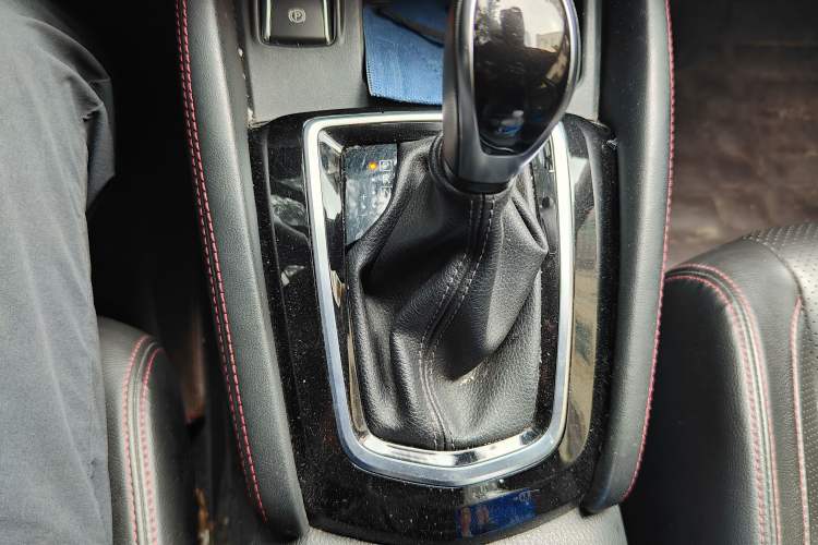 Used Nissan Qashqai 2021 2.0L CVT Luxury Edition Gear Lever