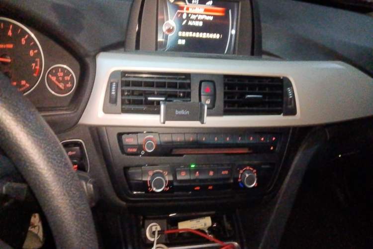 Used BMW 3 Series 2015 320i Active Edition
