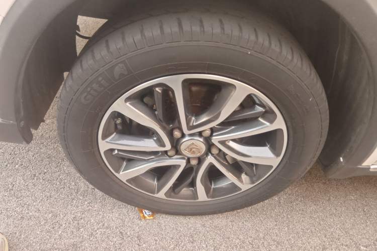 Used Baojun 730 2019 1.5L Manual Fashion Model 7-seater China VI