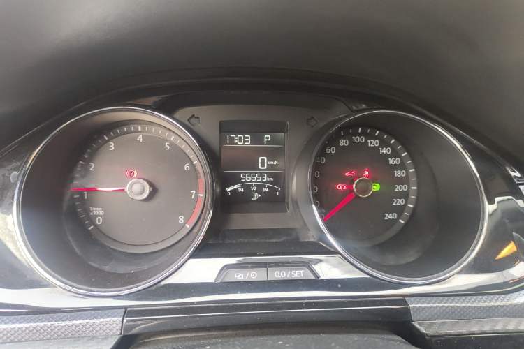 Used Volkswagen C-TREK 2018 230TSI DSG Comfort Model Instrument Cluster