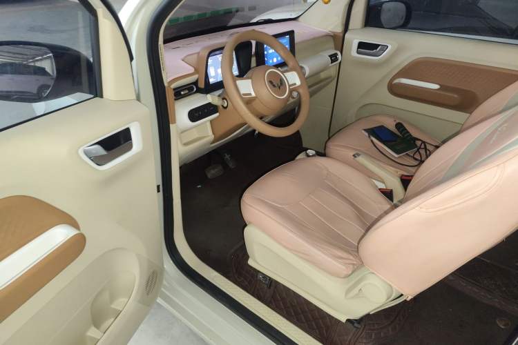 Used Wuling Hongguang MINIEV 2024 3rd Generation 215km Advanced Version