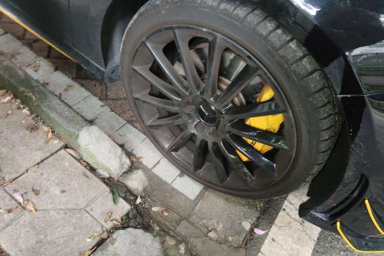 Used Mercedes-Benz A-AMG 2019 AMG A 35 L 4MATIC