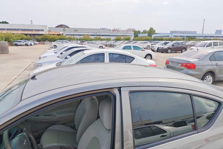 Used Nissan Sunny 2015 1.5XE Manual Comfort Edition
