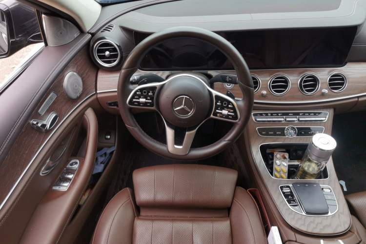 Used Mercedes-Benz E-Class 2019 E 260 L Steering Wheel