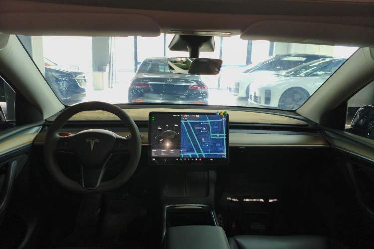 Used Tesla Model Y 2021 Standard Range Rear-Wheel Drive Version