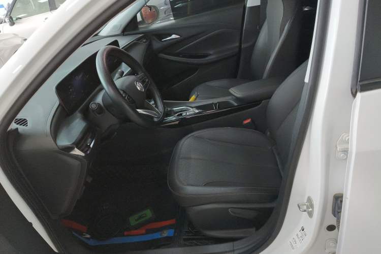 Used Buick Verano 2023 Pro Enjoyment Edition Left Front Seat