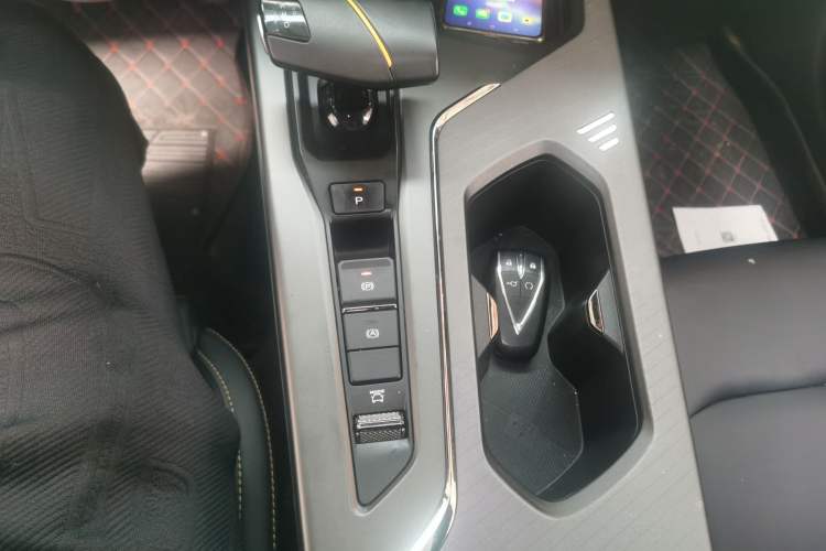 Used CHANGAN OSHAN X5 PLUS 2023 1.5T DCT Excellence Edition Gear Lever