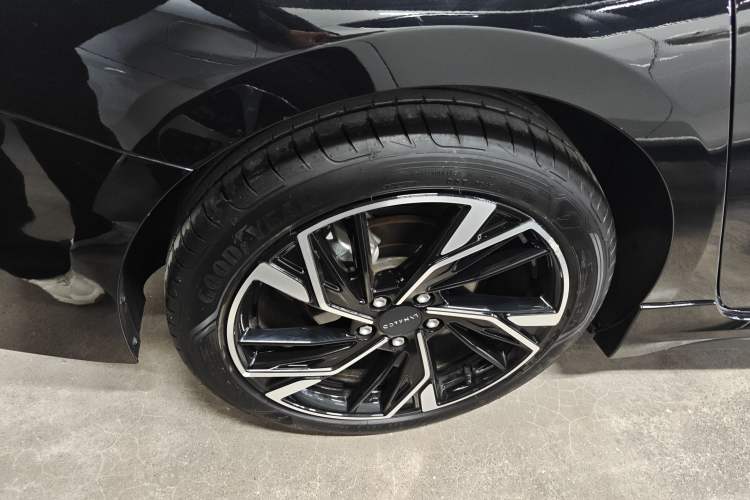 Used Lynk & Co 03 2023 1.5TD DCT JingPro
