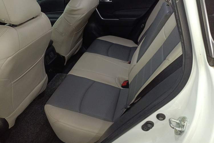 Used Toyota RAV4 2021 2.0L CVT 4x4 Trend Edition