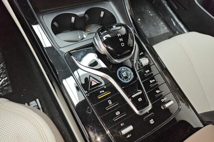 Used BYD Qin PLUS 2024 HONOR Edition DM-i 55KM Leading Model