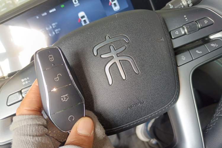 Used BYD Song L DM-i 2025 Intelligent Driving Version 160 km Beyond-Range Type