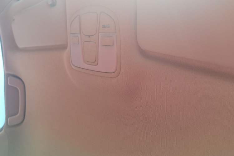 Used Geely Auto Diamond 2016 1.5L Manual Entry-Level Trim
