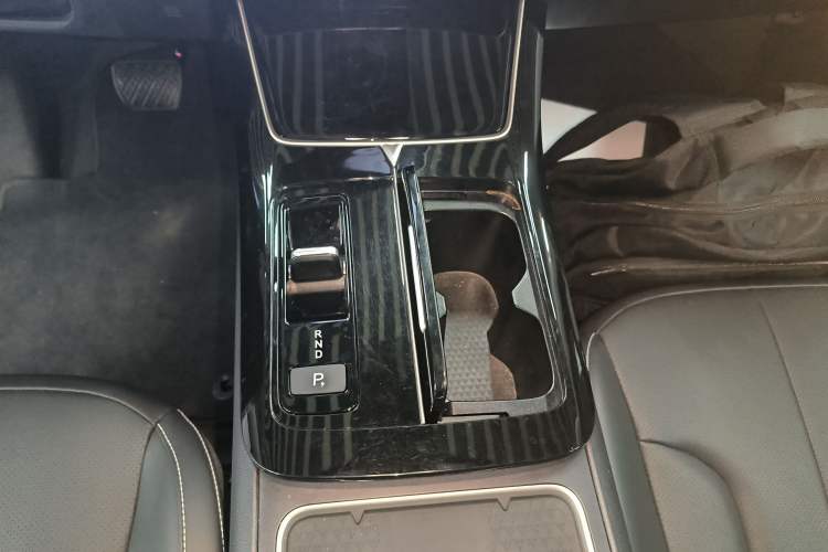 Used Venucia V DD-i 2025 Orca 150km Joyful Journey Edition
