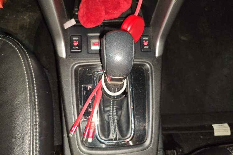 Used Subaru Forester 2013 2.5i Automatic Luxury Edition Gear Lever