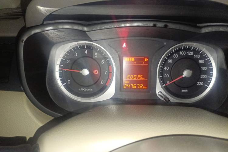 Used Venucia D50 2013 1.6L Manual Fashion Edition Instrument Cluster