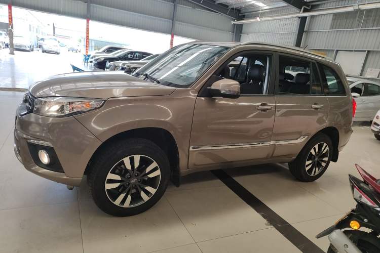 Used Chery Tiggo 3 2016 1.6L Manual ZhiShang Edition
