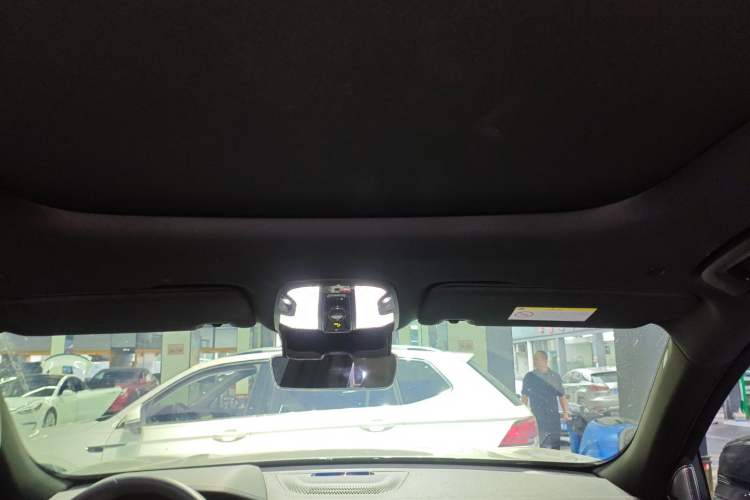 Used Lynk & Co 09 EM-P 2023 2.0TD EM-P Long-Range Version AM Six-Seater