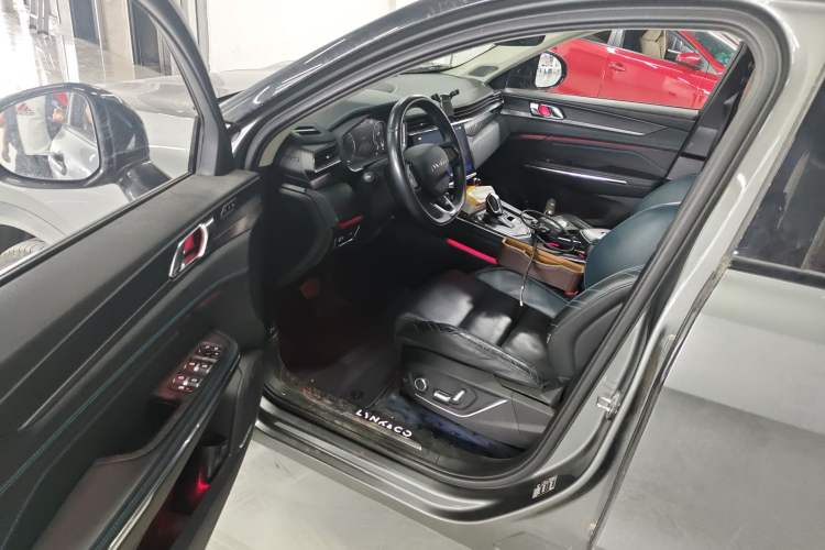 Used Lynk & Co 05 2020 2.0TD Two-Wheel Drive Shine Halo Driver Seat