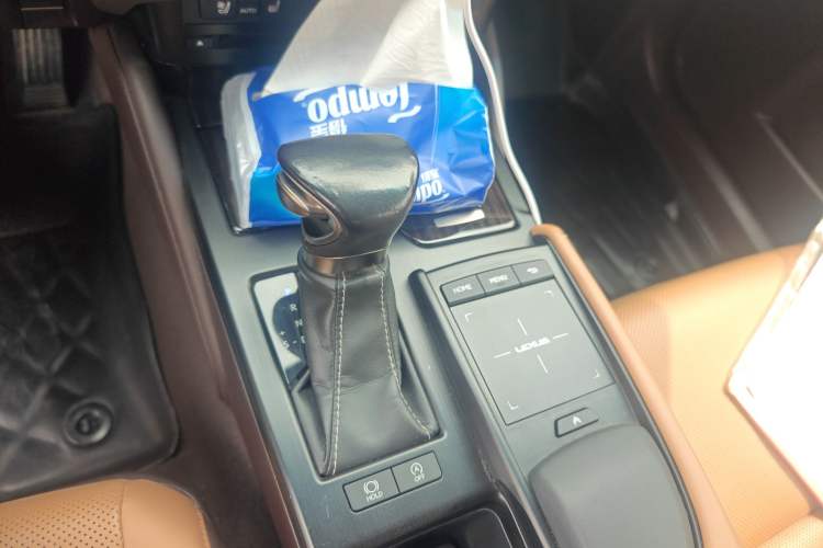 Used Lexus ES 2018 260 Luxury Edition China V Standard