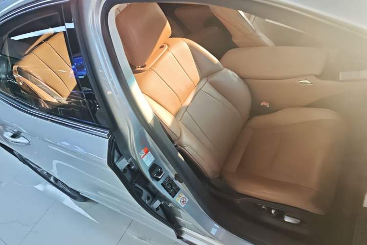 Used Lexus LS 2018 350 Excellence Edition China V Standard