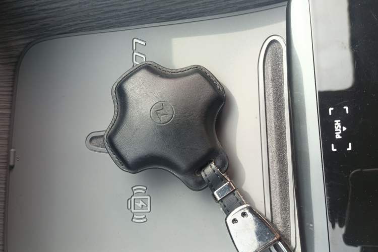 Used Dongfeng eπ eπ007 2024 Range-Extended 200 RuYi Edition