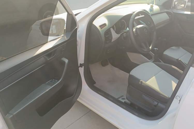 Used Skoda Fabia 2017 1.4L Automatic Car Enjoy Edition