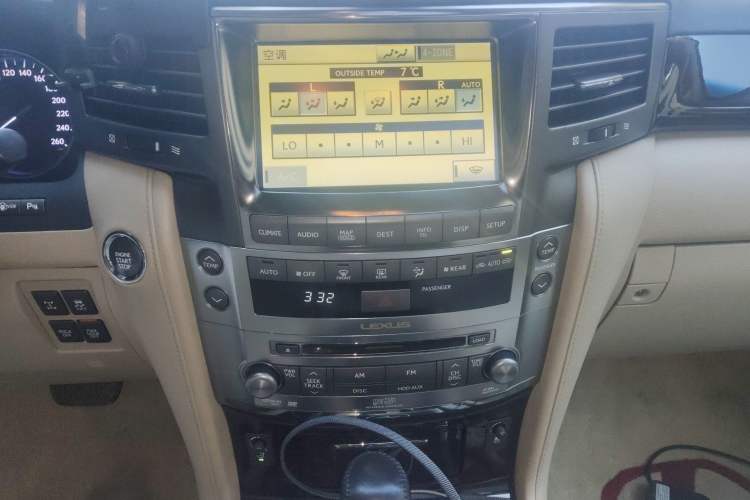 Used Lexus LX 2009 570
