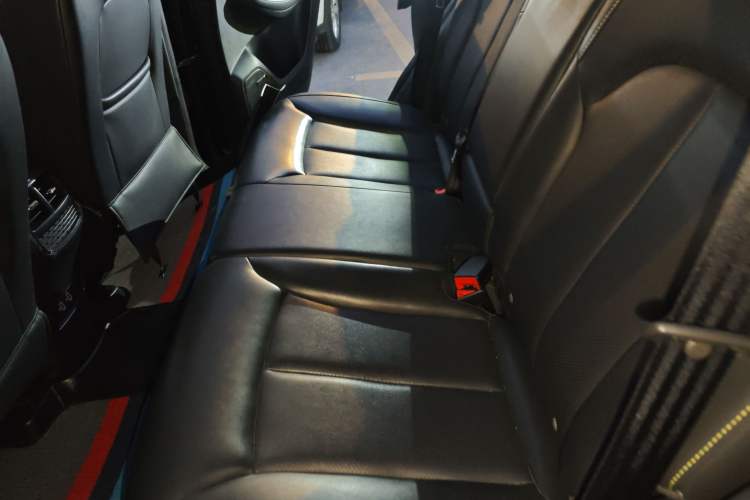 Used Roewe RX5 New Energy 2021 ePLUS National Trend Ronglin Flagship Edition Left Rear Seat