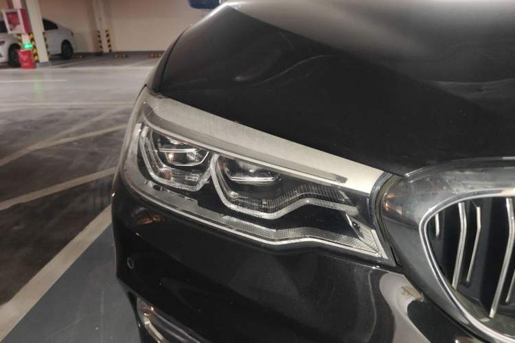 Used BMW 5 Series New Energy 2020 530Le Luxury Package Right Front Headlight