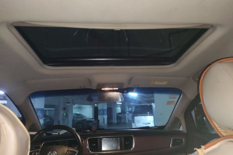 Used Buick GL8 2018 28T Luxury Model China VI Standard Headliner