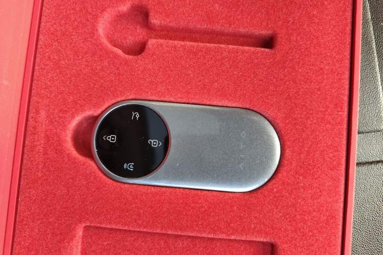 Used Hima AITO M7 2026 Model Pure Electric Max All-Wheel Drive 5-Seater Version Vehicle Key