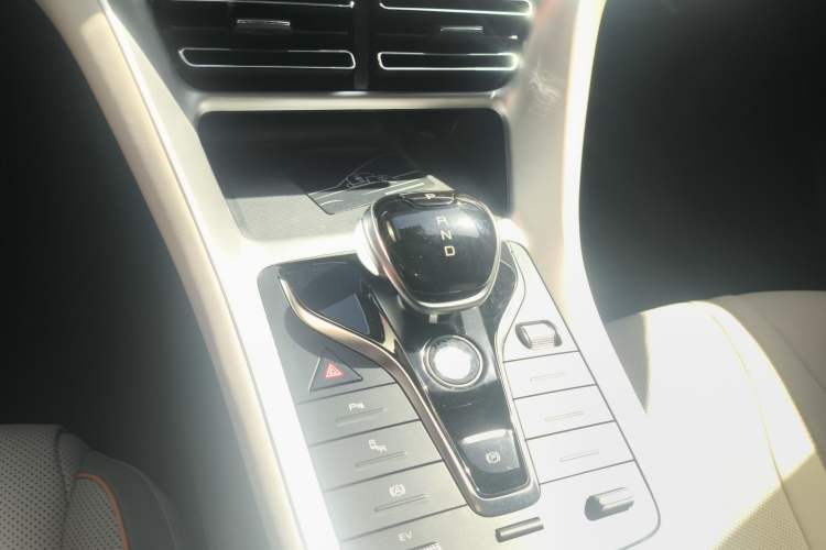 Used BYD Song Pro New Energy 2024 HONOR Edition DM-i 110KM Excellence Model
