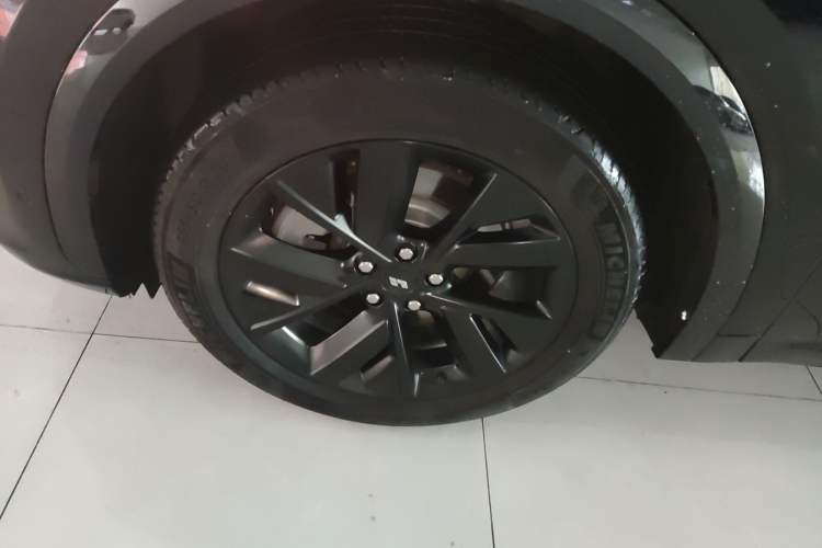 Used Li Auto L7 2023 Air model Left Front Wheel Hub