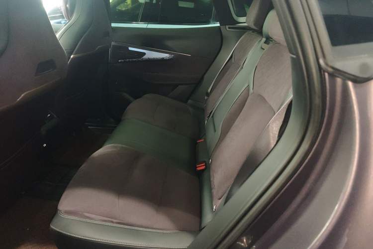 Used Lynk & Co 08 EM-P 2023 220 km Limited-Time Edition