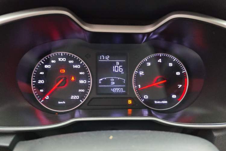 Used MG ZS 2020 Global Bestseller with 1.5L Engine Manual Transmission and a Massive 65-Inch Panoramic Sunroof Version Instrument Cluster