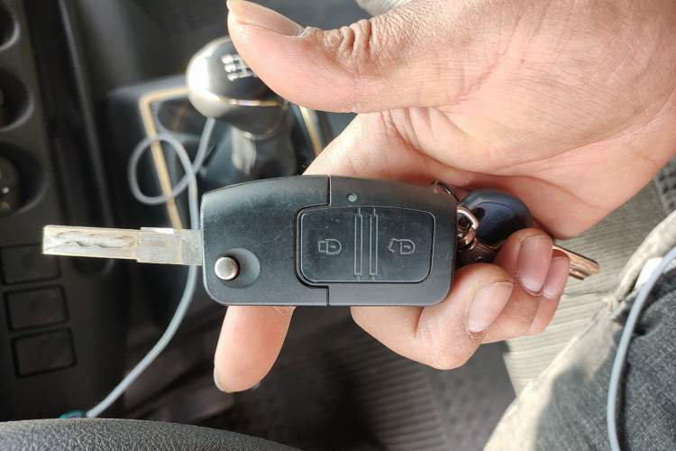 Used JMC Transit 2021 2.8T Space King Taurus Short Wheelbase Mid-Height 6-Seater Diesel Euro VI JX493
