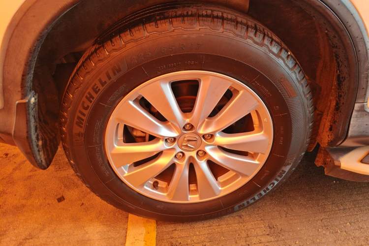 Used Honda CR-V 2016 2.0L Two-Wheel Drive Classic Edition Right Rear Wheel Hub