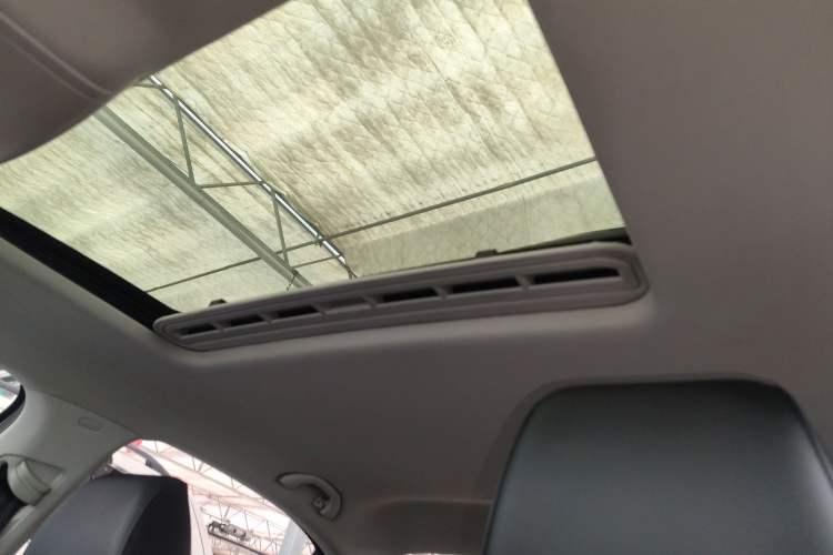 Used Volkswagen Sagitar 2017 1.6L Automatic Comfort Model Headliner