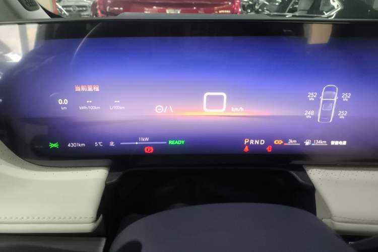 Used Buick GL8 New Energy 2024 Lu Zun Luxury Edition 7-Seater