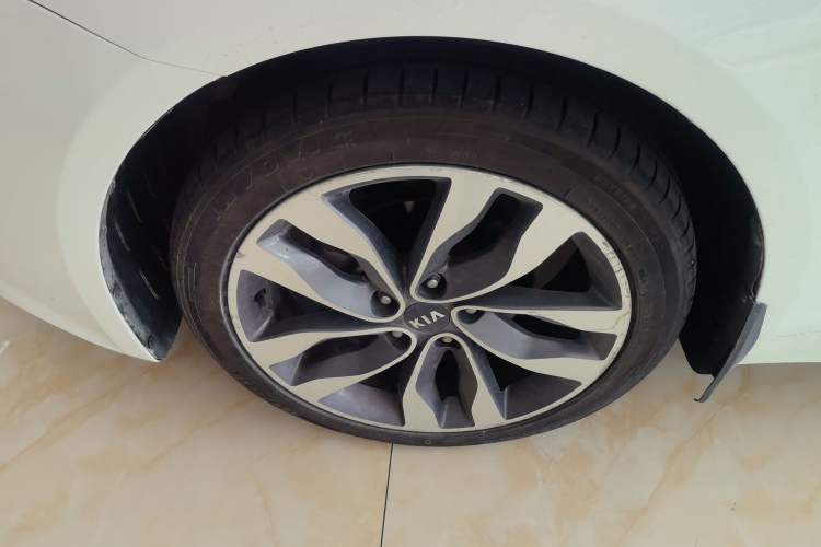 Used Kia K5 2015 2.0L Automatic LUX