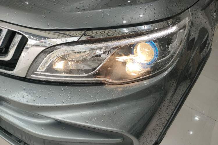 Used Geely Auto Vision X3 2019 Upgraded Model 1.5L CVT Prestige Version
