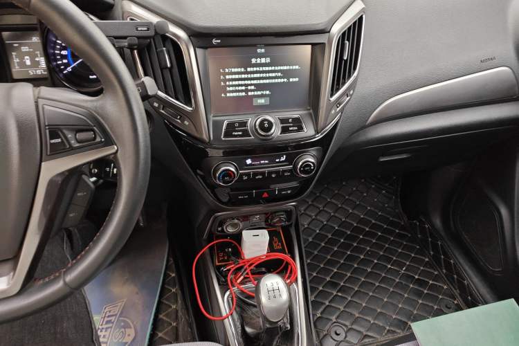 Used CHANGAN CS15 2016 1.5L Manual Luxury Edition
